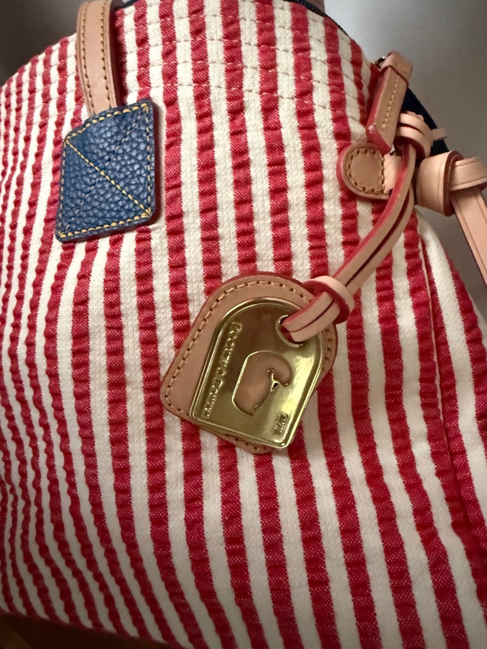 LN Dooney and Bourke Red and White stripe purse with Navy accents. - Picture 2 of 7
